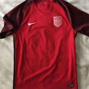 2017 USA soccer jersey medium